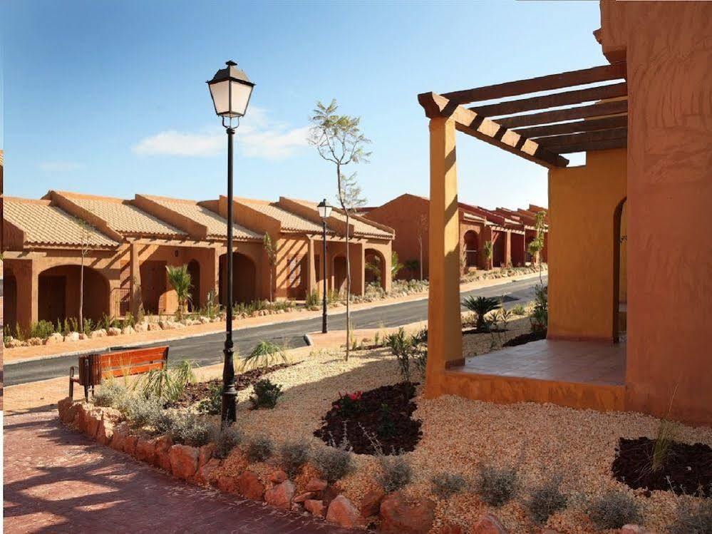 Santara Resort And Spa サンタ・ポラ エクステリア 写真