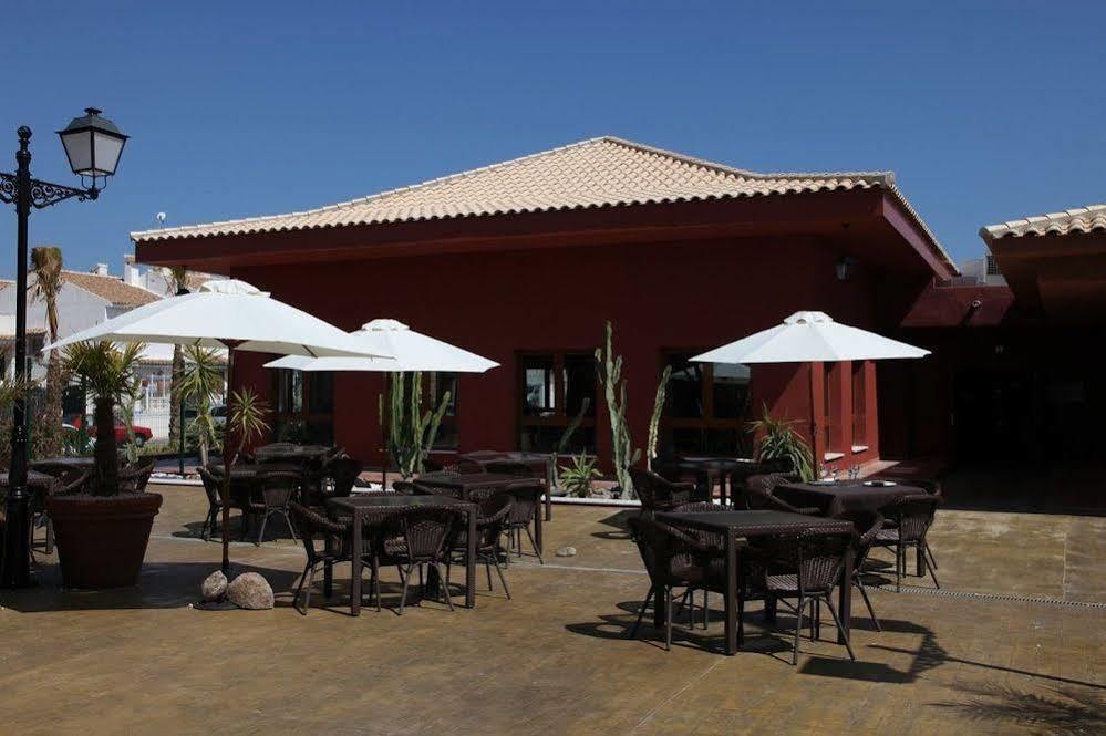 Santara Resort And Spa サンタ・ポラ エクステリア 写真